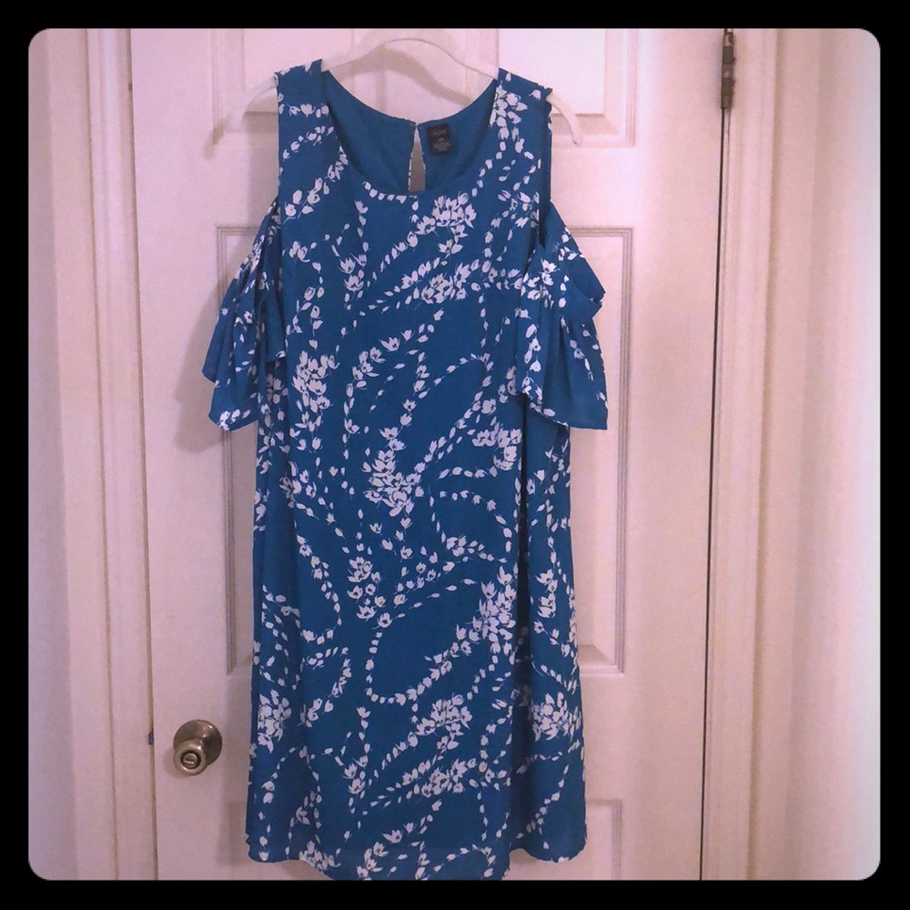 Cold shoulder sheath dress
